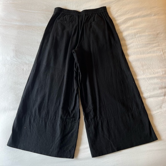 Banana Republic Black Wide Leg Crop Pants - Picture 2 of 4